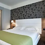 Hotel Link124 4*