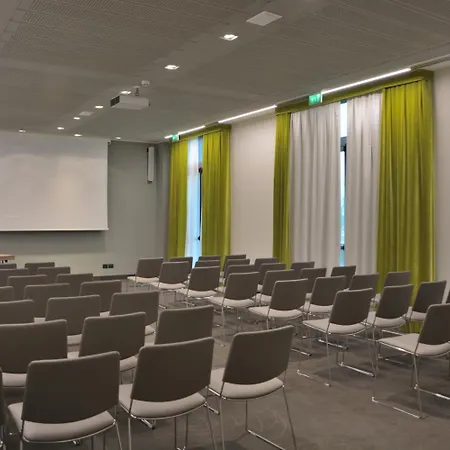 林克124号酒店 帕爾馬