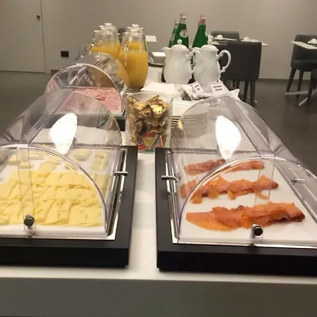 Hotel Link124 Parma